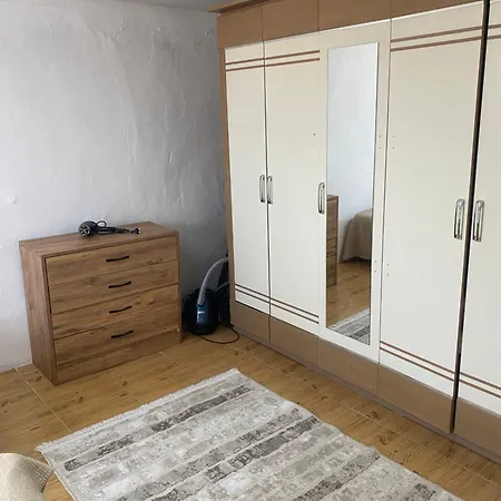 Alacati Carsi Icine 50 Metre Apartmán Çeşme